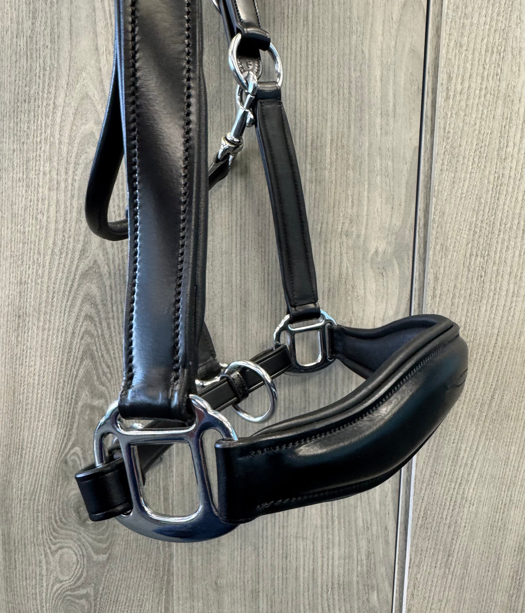 SALE Anatomic Infinity Leather Halter Black Cob (H11)