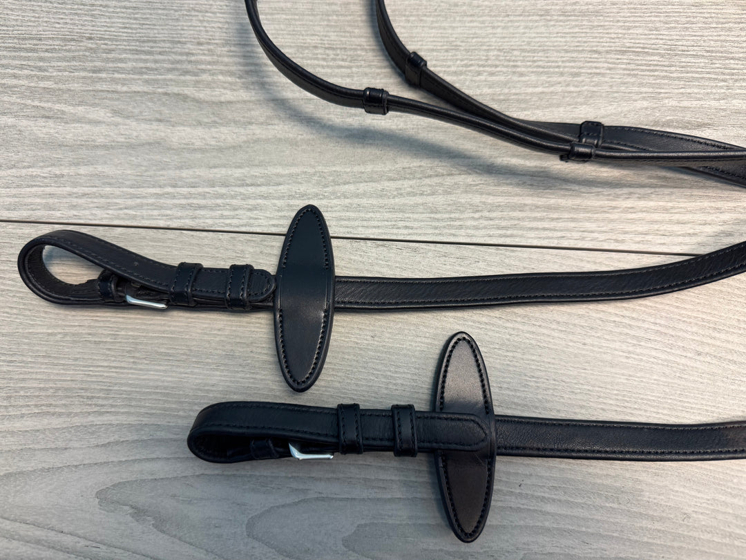 SALE Soft Leather Reins w/ Handstops- Buckles Black T/T Full (R14)